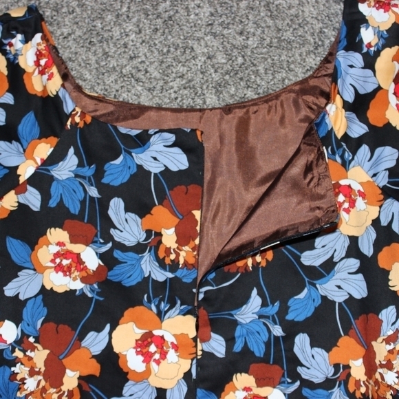 HANDMADE Floral Dress with Bell Sleeves - Picture 5 of 5